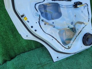 bontott SUZUKI S-CROSS Bal hátsó Ajtó (Üres lemez)