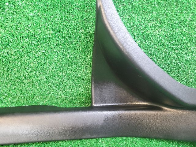 bontott SUZUKI S-CROSS Bal hátsó Belső Küszöb Burkolat