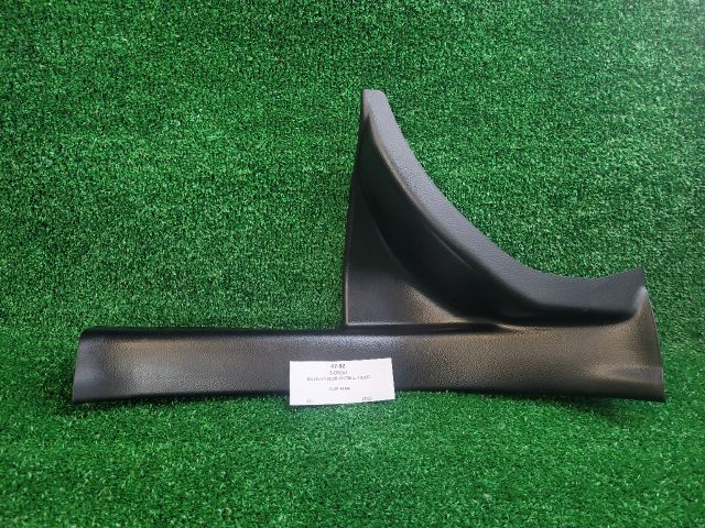 bontott SUZUKI S-CROSS Bal hátsó Belső Küszöb Burkolat