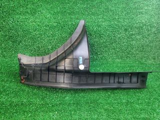 bontott SUZUKI S-CROSS Bal hátsó Belső Küszöb Burkolat