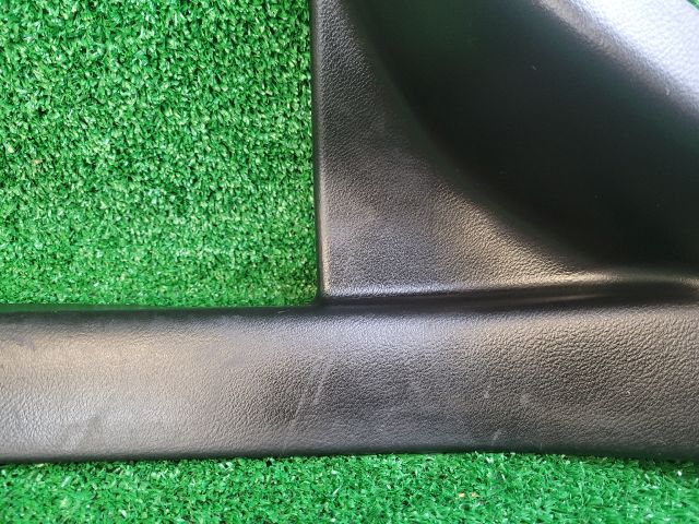 bontott SUZUKI S-CROSS Bal hátsó Belső Küszöb Burkolat