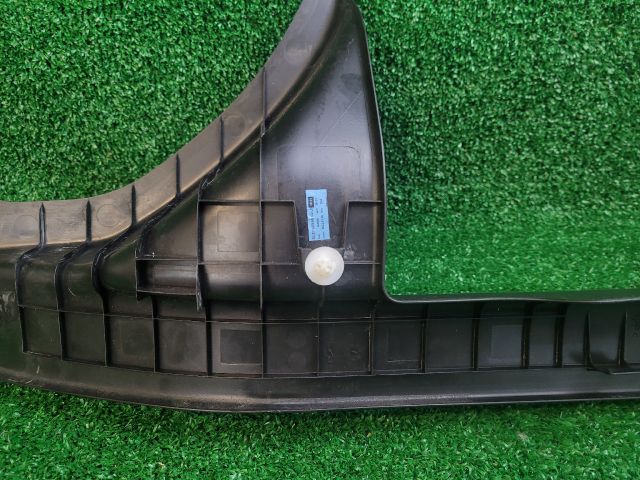 bontott SUZUKI S-CROSS Bal hátsó Belső Küszöb Burkolat