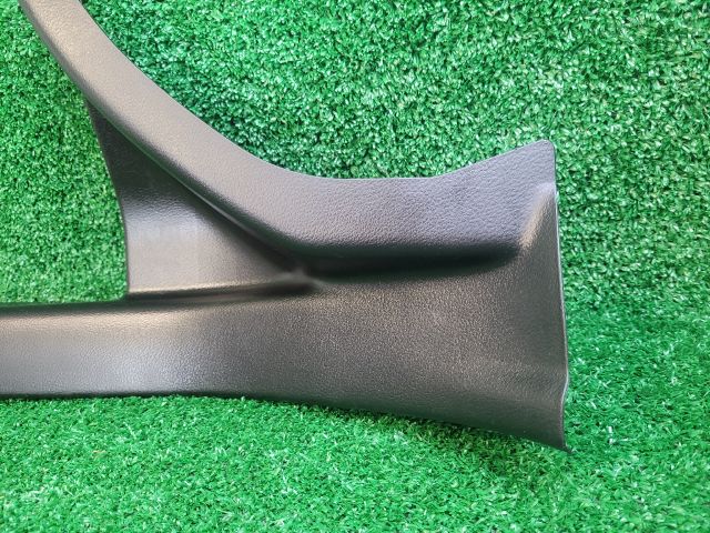 bontott SUZUKI S-CROSS Bal hátsó Belső Küszöb Burkolat