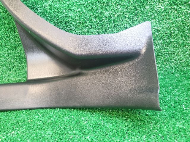 bontott SUZUKI S-CROSS Bal hátsó Belső Küszöb Burkolat