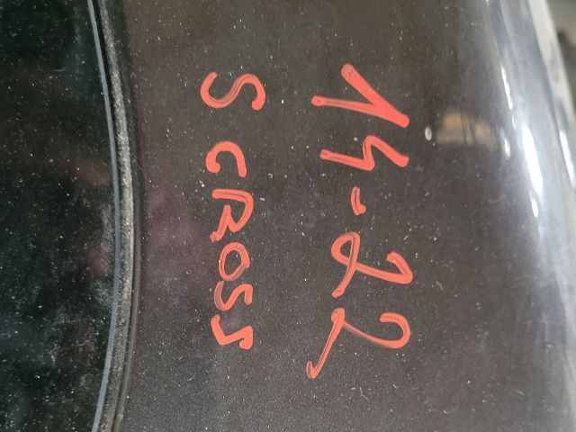 bontott SUZUKI S-CROSS Bal hátsó Negyed Karosszéria Csomag