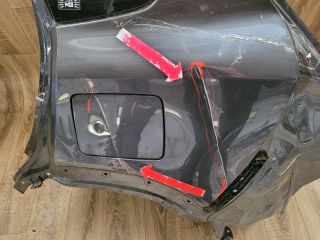 bontott SUZUKI S-CROSS Bal hátsó Negyed Karosszéria Csomag