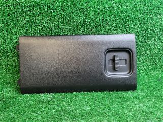 bontott SUZUKI S-CROSS Bal hátsó Tároló Rekesz Fedél