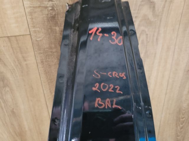 bontott SUZUKI S-CROSS Bal Küszöb