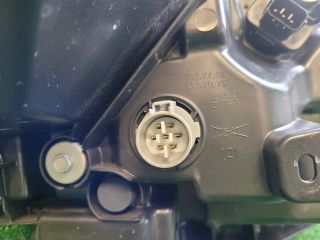 bontott SUZUKI S-CROSS Bal Ledes Fényszóró