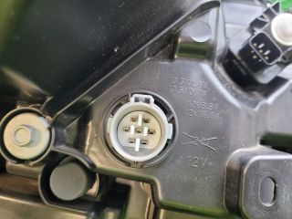 bontott SUZUKI S-CROSS Bal Ledes Fényszóró