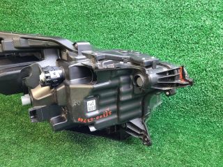 bontott SUZUKI S-CROSS Bal Ledes Fényszóró