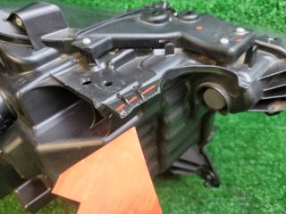 bontott SUZUKI S-CROSS Bal Ledes Fényszóró