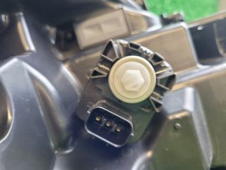 bontott SUZUKI S-CROSS Bal Ledes Fényszóró