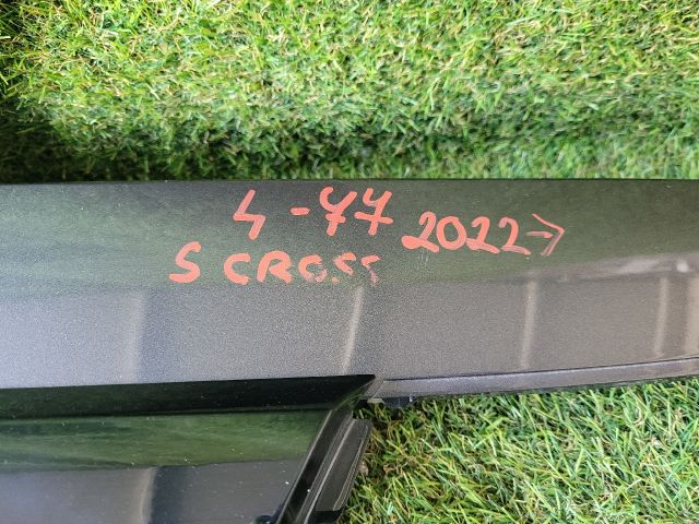 bontott SUZUKI S-CROSS Csomagtérajtó Díszléc