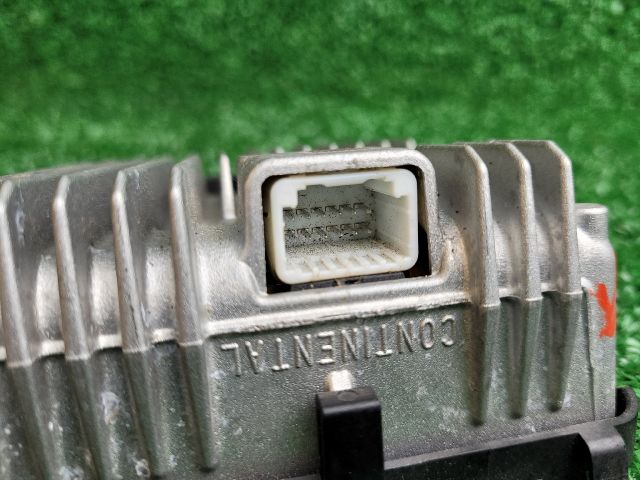 bontott SUZUKI S-CROSS Éberségfigyelő Kamera