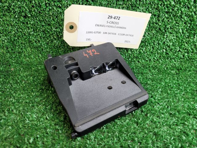 bontott SUZUKI S-CROSS Éberségfigyelő Kamera