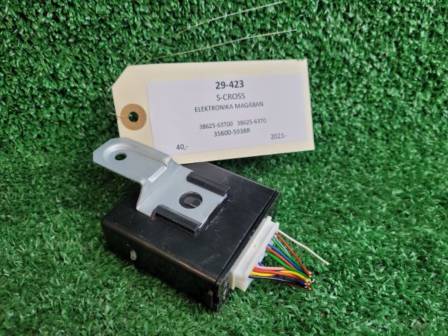 bontott SUZUKI S-CROSS Elektronika (Magában)