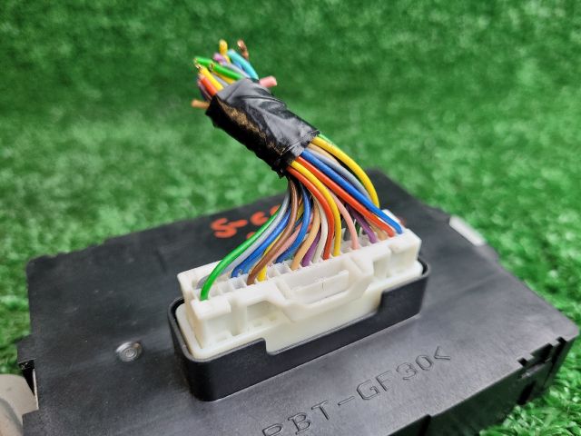 bontott SUZUKI S-CROSS Elektronika (Magában)