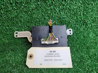 bontott SUZUKI S-CROSS Elektronika (Magában)