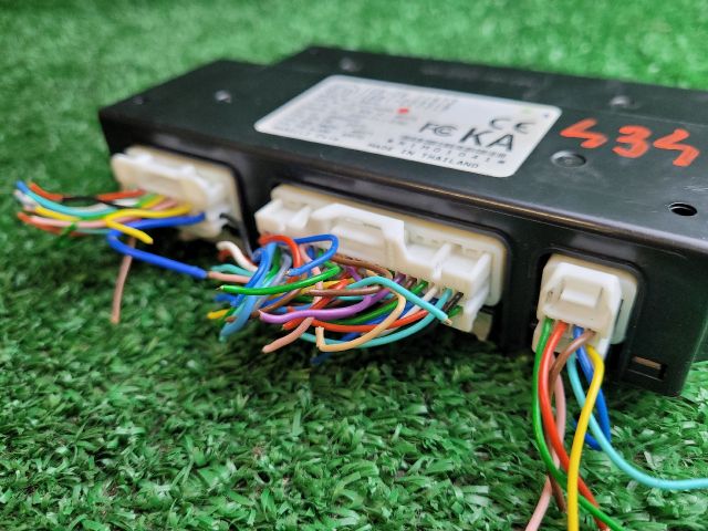 bontott SUZUKI S-CROSS Elektronika (Magában)