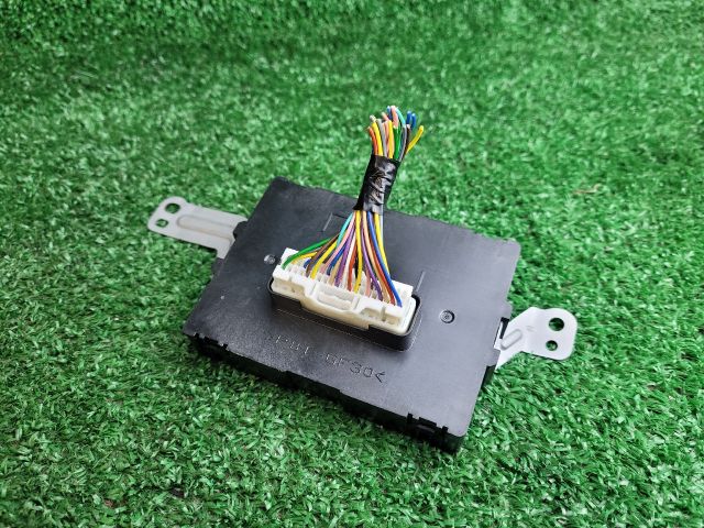 bontott SUZUKI S-CROSS Elektronika (Magában)