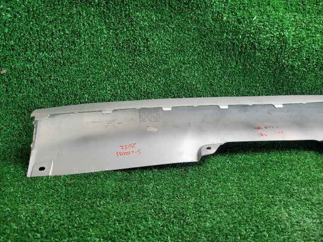 bontott SUZUKI S-CROSS Első Lökhárító Díszléc