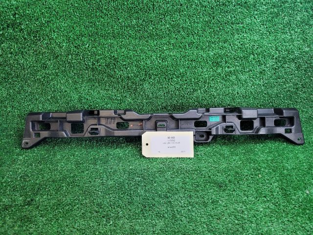 bontott SUZUKI S-CROSS Első Lökhárító Tartó Felső