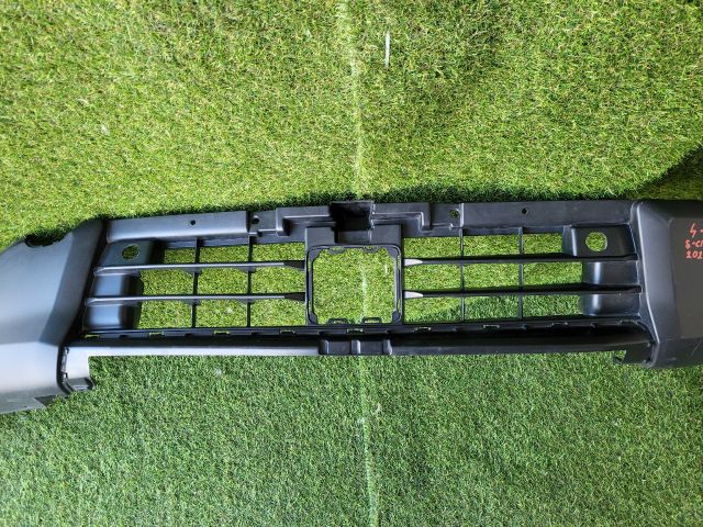 bontott SUZUKI S-CROSS Első Lökhárító (Üresen)