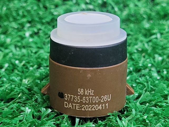 bontott SUZUKI S-CROSS Első Tolatóradar Fej