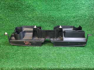 bontott SUZUKI S-CROSS Felső Hűtő Légterelő