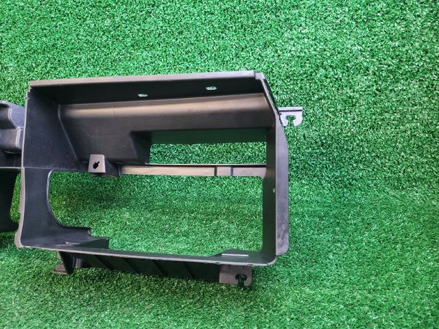 bontott SUZUKI S-CROSS Felső Hűtő Légterelő