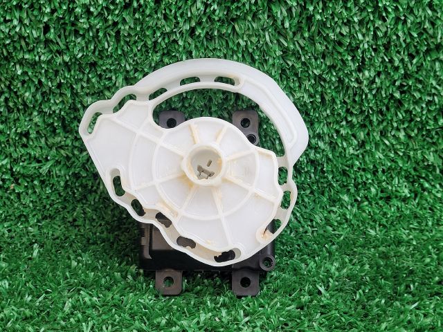 bontott SUZUKI S-CROSS Fűtés Állító Motor