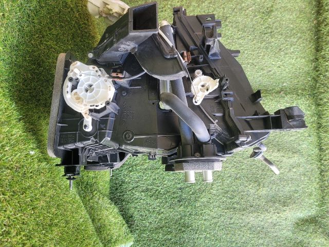 bontott SUZUKI S-CROSS Fűtés Box