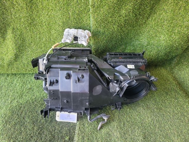 bontott SUZUKI S-CROSS Fűtés Box