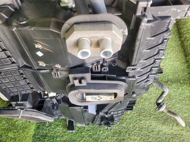 bontott SUZUKI S-CROSS Fűtés Box