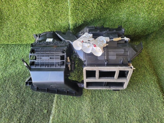 bontott SUZUKI S-CROSS Fűtés Box