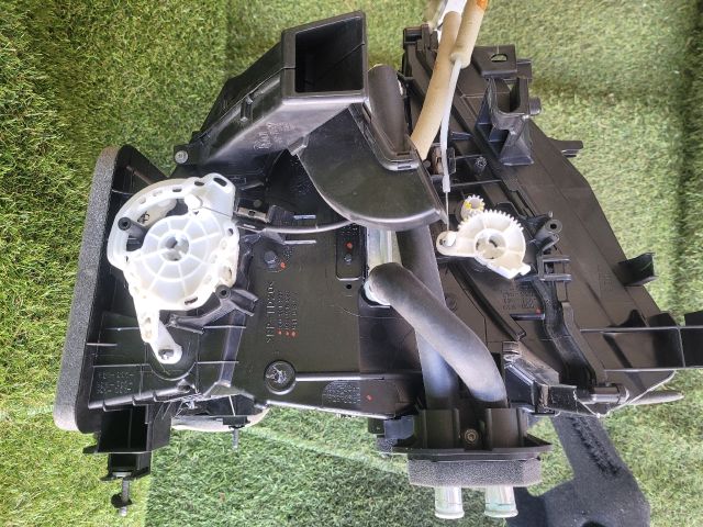 bontott SUZUKI S-CROSS Fűtés Box