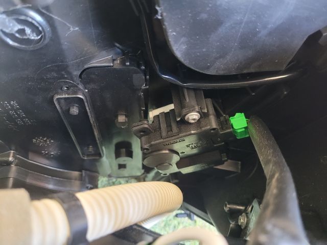 bontott SUZUKI S-CROSS Fűtés Box