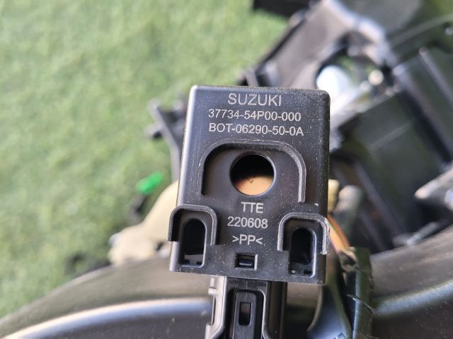 bontott SUZUKI S-CROSS Fűtés Box