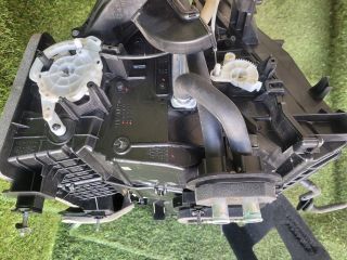 bontott SUZUKI S-CROSS Fűtés Box