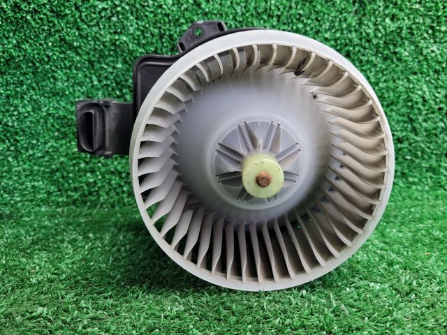 bontott SUZUKI S-CROSS Fűtőmotor (Klímás)