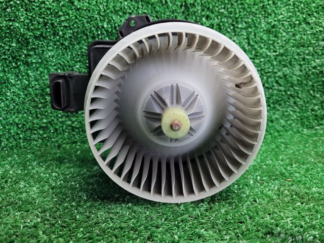 bontott SUZUKI S-CROSS Fűtőmotor (Klímás)