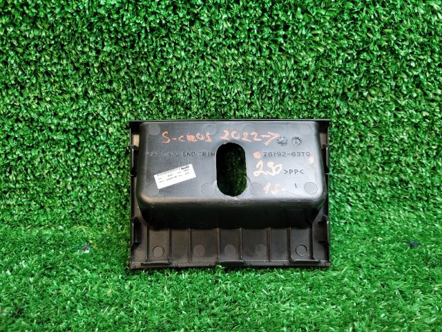 bontott SUZUKI S-CROSS Hátfal Burkolat