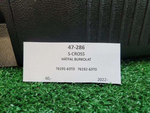 bontott SUZUKI S-CROSS Hátfal Burkolat