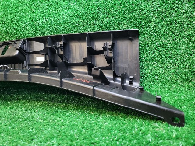 bontott SUZUKI S-CROSS Hátfal Burkolat