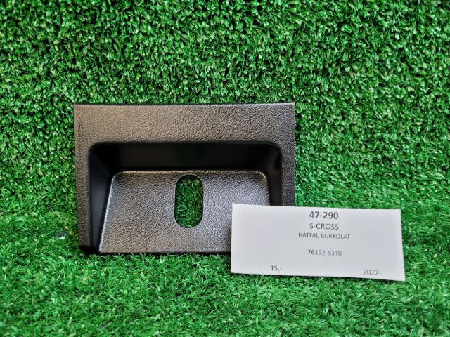 bontott SUZUKI S-CROSS Hátfal Burkolat