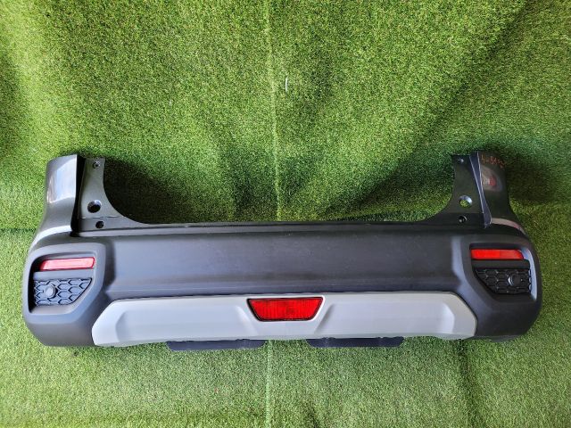 bontott SUZUKI S-CROSS Hátsó Lökhárító (Részeivel)