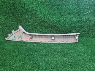 bontott SUZUKI S-CROSS Jobb A Oszlop Burkolat