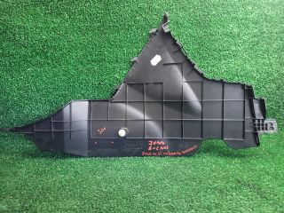 bontott SUZUKI S-CROSS Jobb Alsó Műszerfal Burkolat