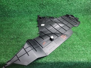 bontott SUZUKI S-CROSS Jobb Alsó Műszerfal Burkolat